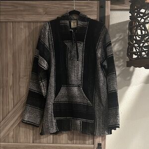 NWOT Artilana Black and Gray Knit‎ Baja Hoodie Size XL